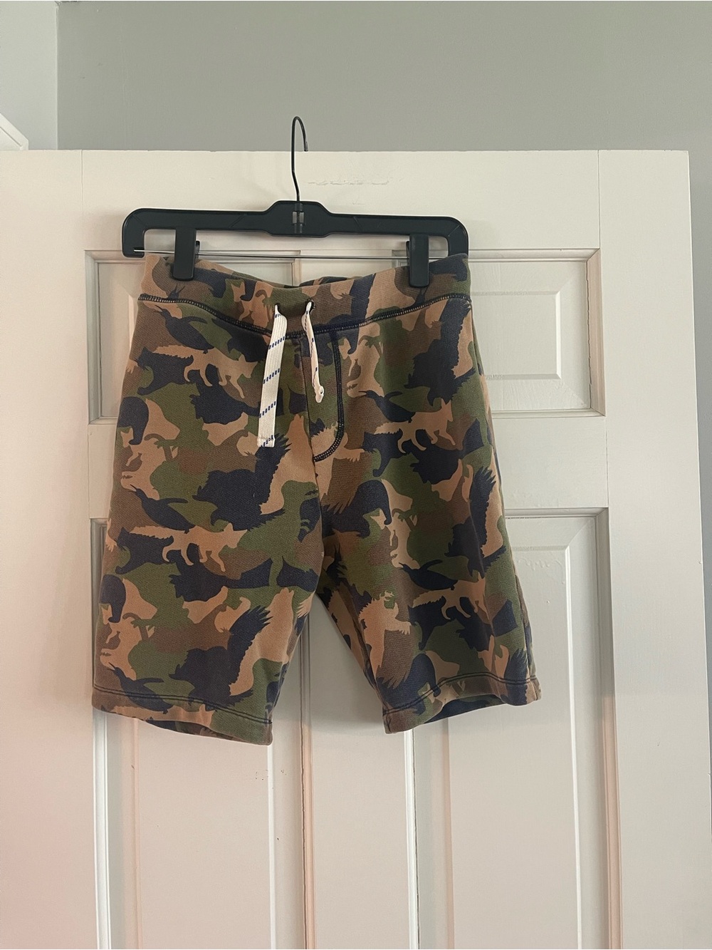 Crewcuts Sweatshorts in Camo Animals Print